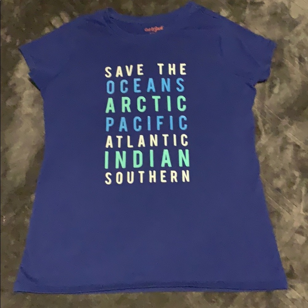 Blue short sleeve shirt